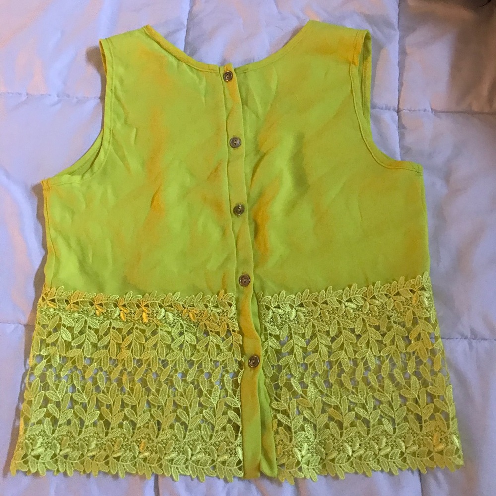 Super cute neon yellow shirt